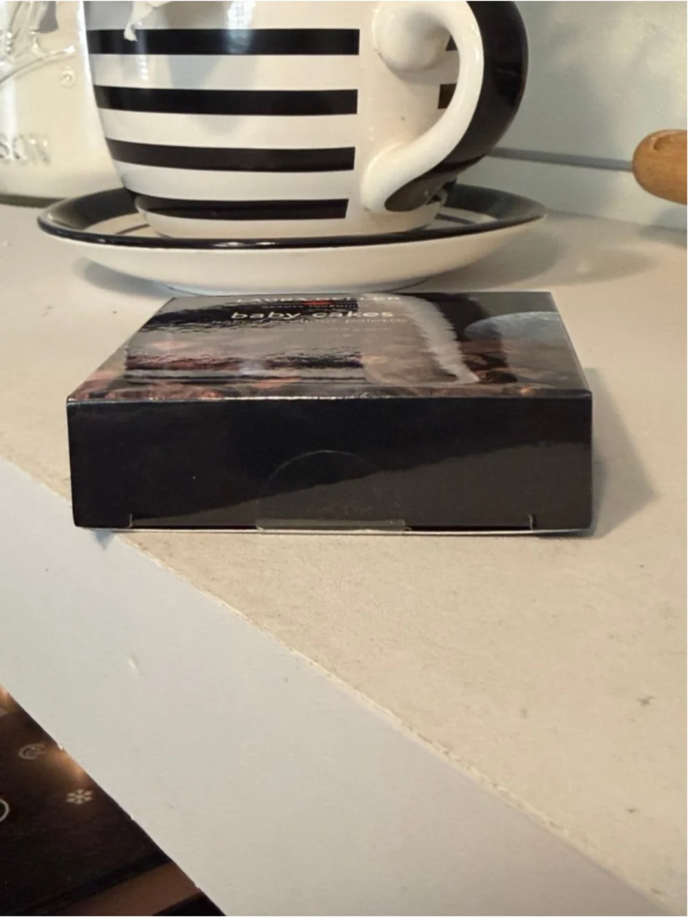 Laura Geller new box